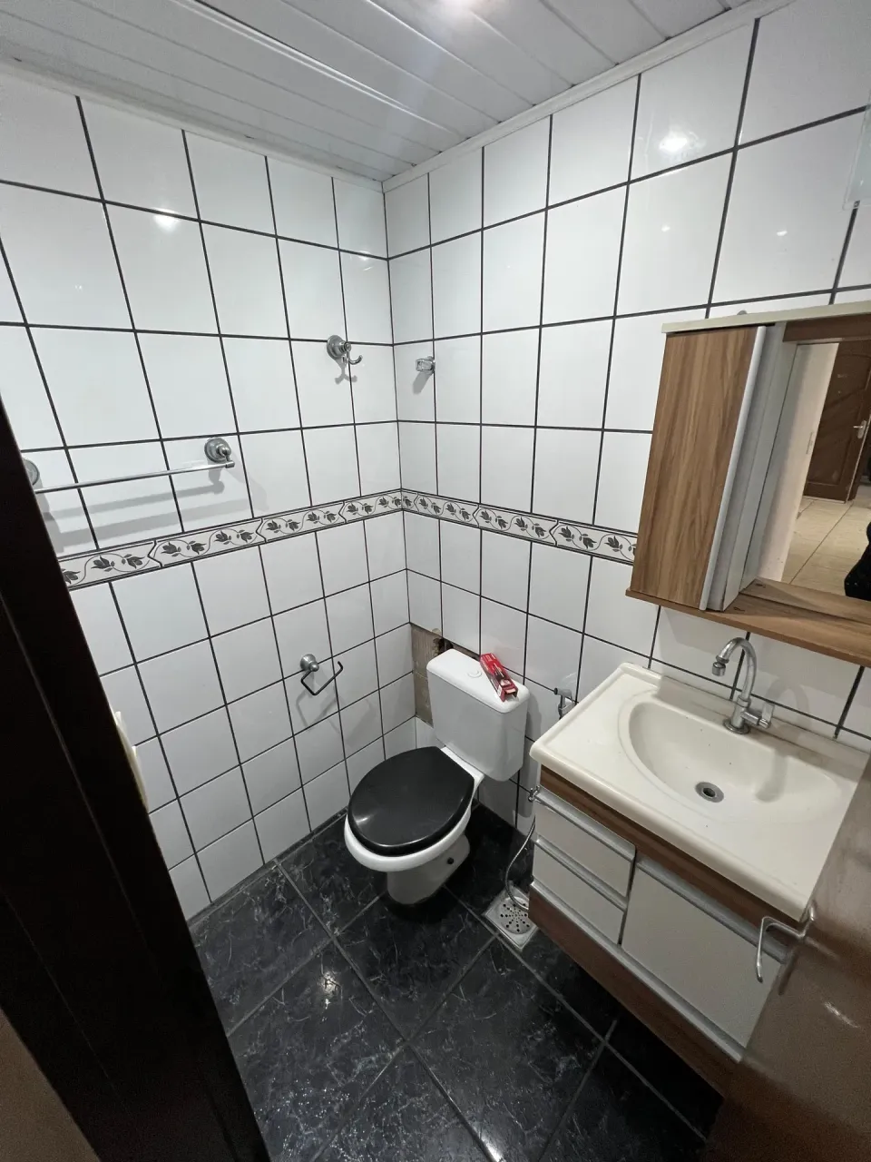 Unfurnished apartment with 2 bedrooms and 2 bathrooms — photo 4