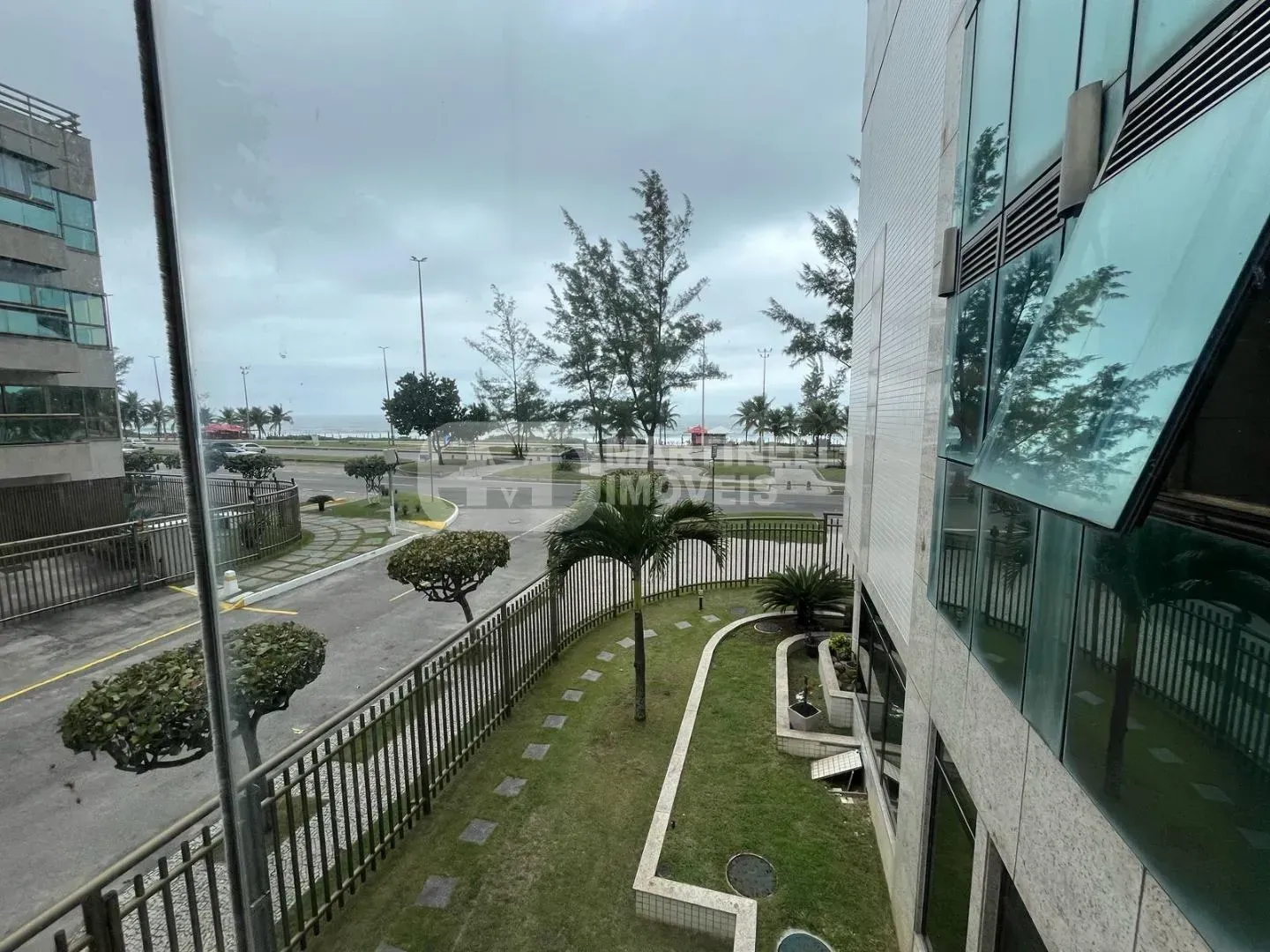 Apartamento com 3 quartos e 3 suítes e varanda fechada — photo 21
