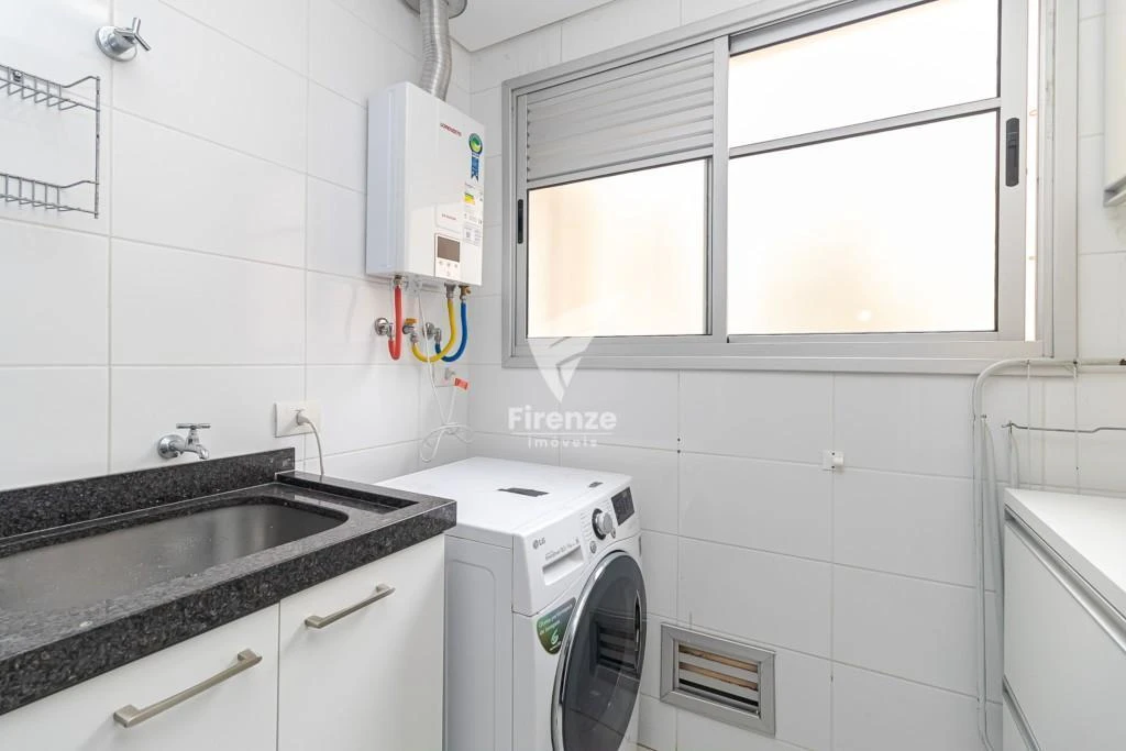 Washing machine in a 3-bedroom apartment, 74 m² — photo 23