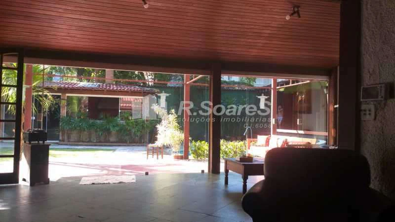 House with 7 bedrooms and a built-in grill balcony — photo 16
