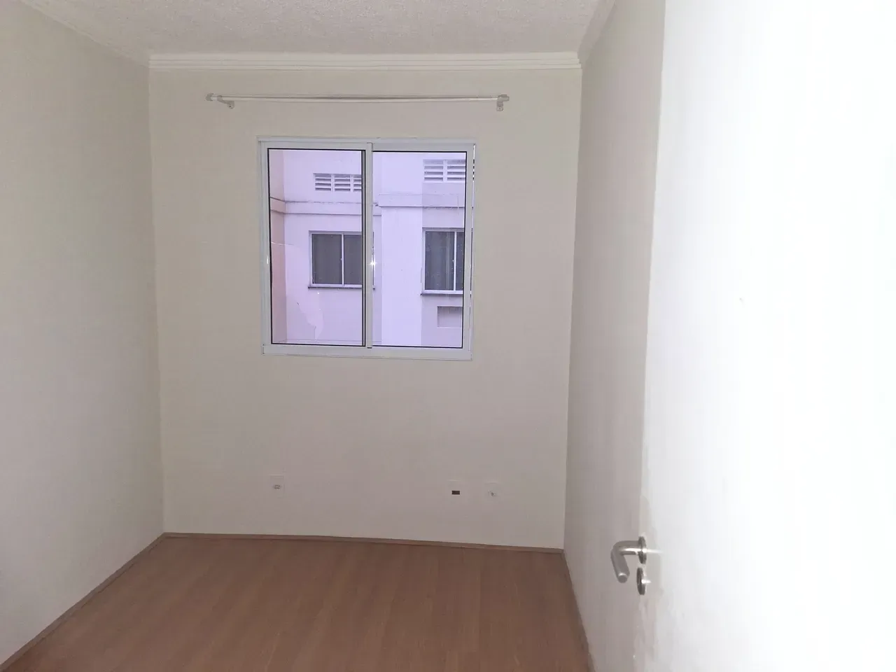 2-bedroom apartment with glass shower and 44 m² — photo 3