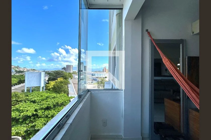 Apartamento com 2 quartos e varanda, cozinha americana — photo 4