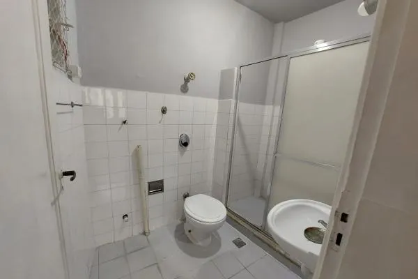 One-bedroom apartment with a mountain view — photo 14
