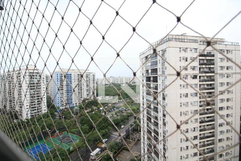 Glass-enclosed balcony in a 2-bedroom apartment, 78 m² — photo 38
