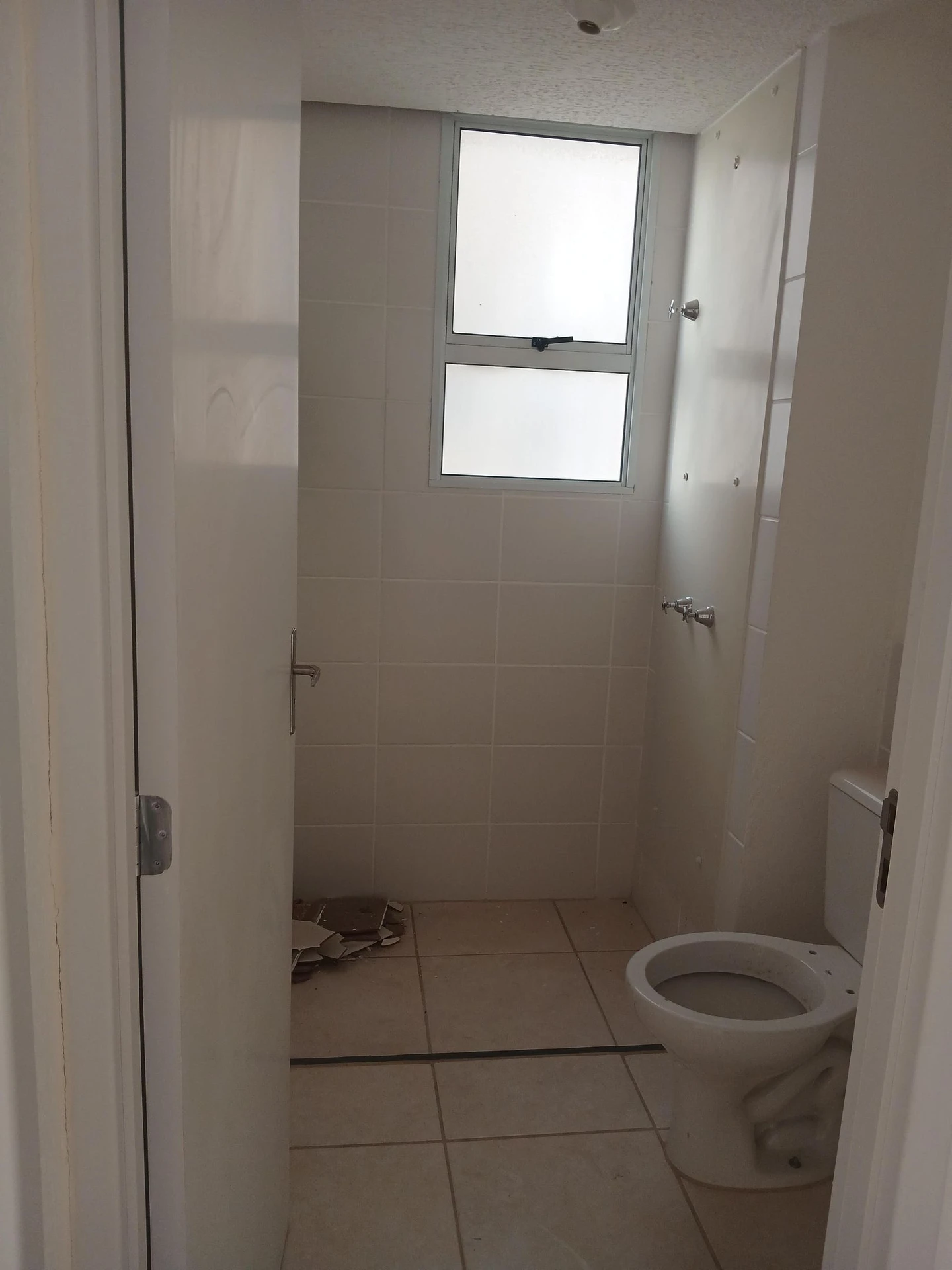 2-bedroom unfurnished apartment with separate gas kitchen — photo 4