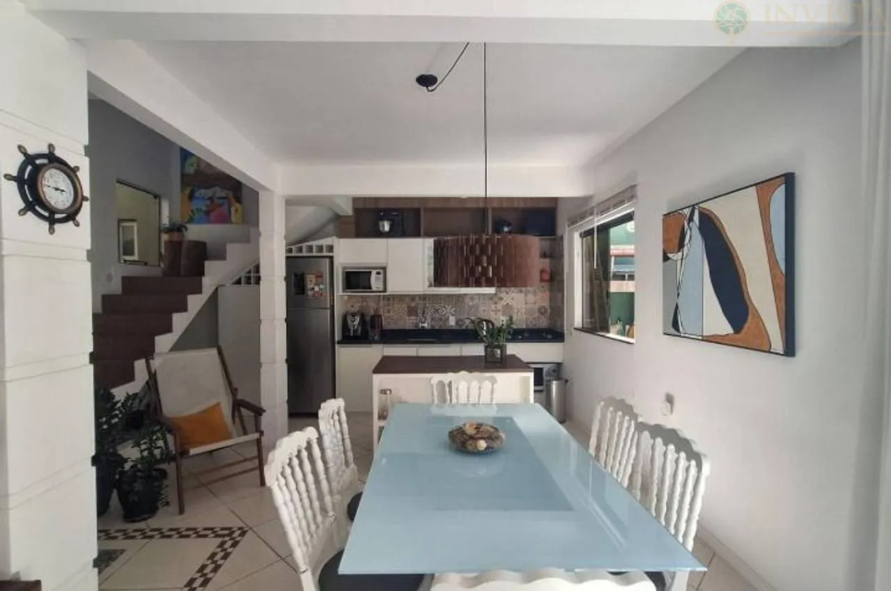 204 m² house with a jacuzzi and a bathtub — photo 2