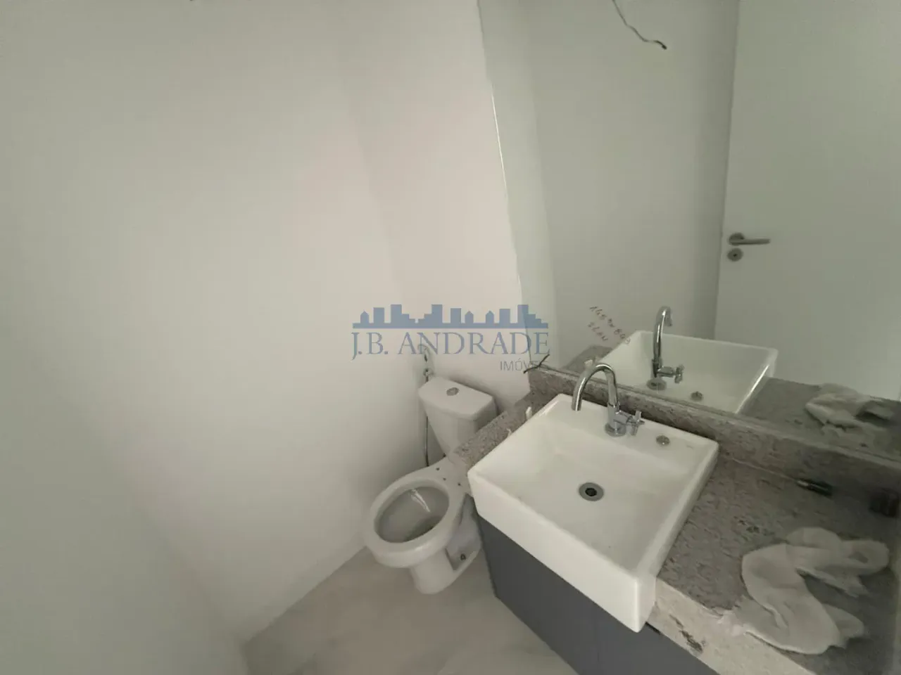 2-bedroom apartment with 2 suites and 4 bathrooms — photo 5