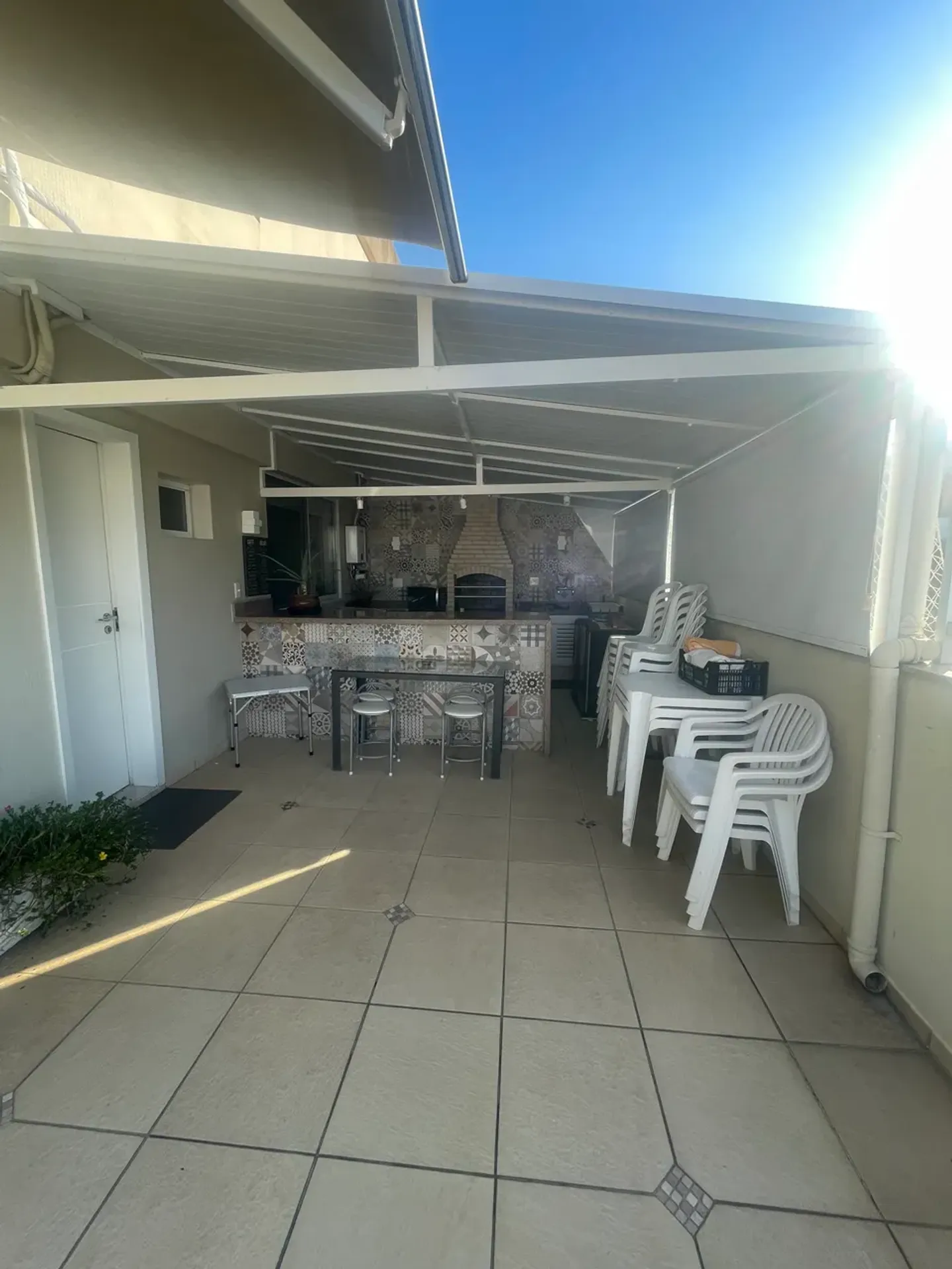 Furnished apartment with 4 bedrooms and 4 bathrooms — photo 31