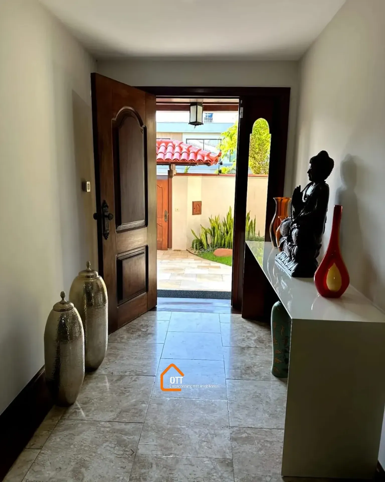 Casa com varanda e churrasqueira 5 quartos e 5 banheiros — photo 26