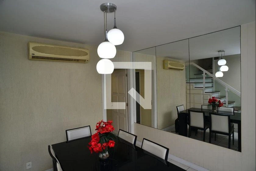 3-bedroom apartment in a building with a gym — photo 12