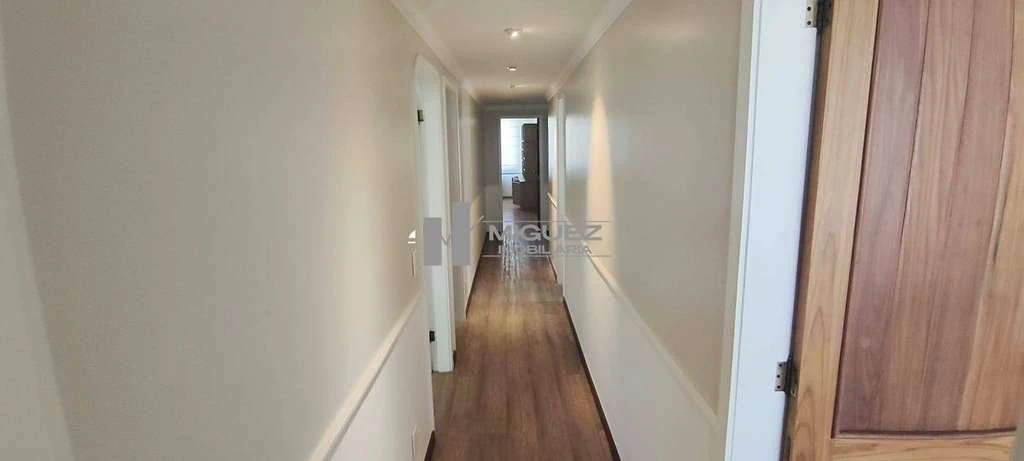 Furnished 321 m² apartment with 4 bedrooms and 2 parking — photo 23