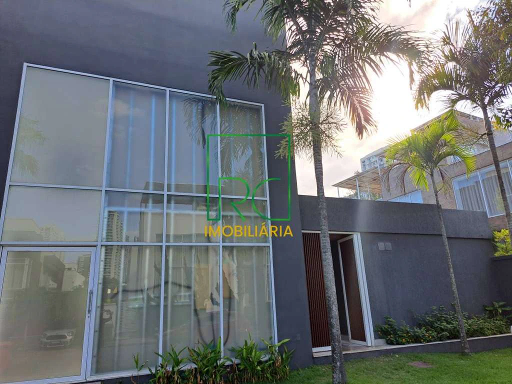 Condominium house with 6 en-suite bedrooms and garden — photo 3