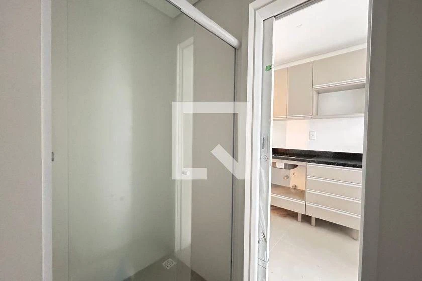 23 m² apartment with 1 bedroom and glass shower — photo 6