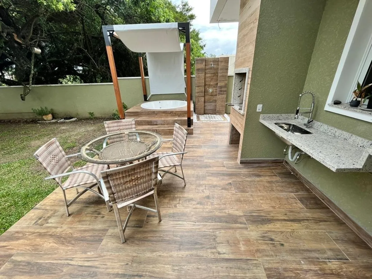 House with 4 en-suite bedrooms and open kitchen 412 m² — photo 11