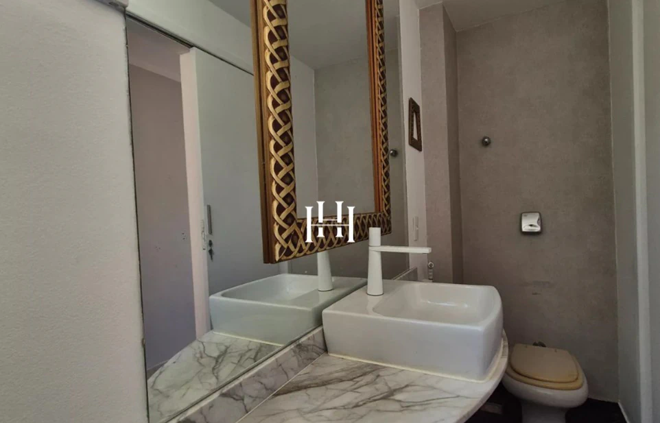 180 m² apartment with 2 bedrooms and integrated open kitchen — photo 2