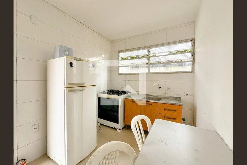 Furnished 35 m² apartment with a gas stove