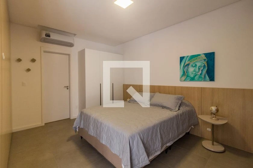 Furnished studio with 1 bedroom and open-plan kitchen — photo 10