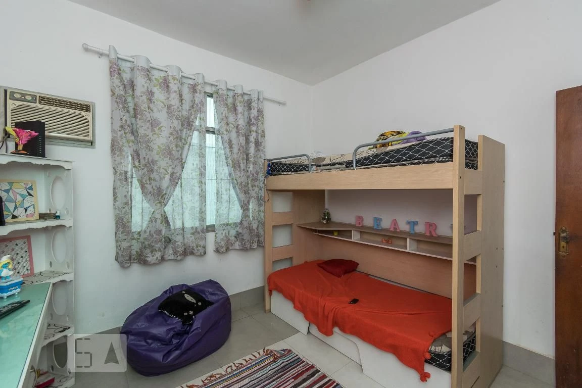 Casa para alugar com 6 quartos e 3 banheiros — photo 12