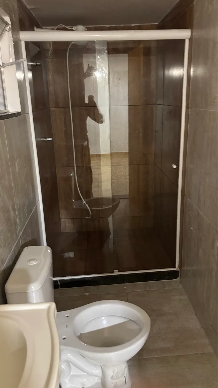 2-bedroom unfurnished apartment with tiled bathroom — photo 5
