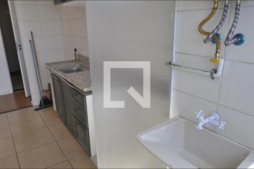 Glass-enclosed balcony in a 2-bedroom apartment, 47 m² — photo 6