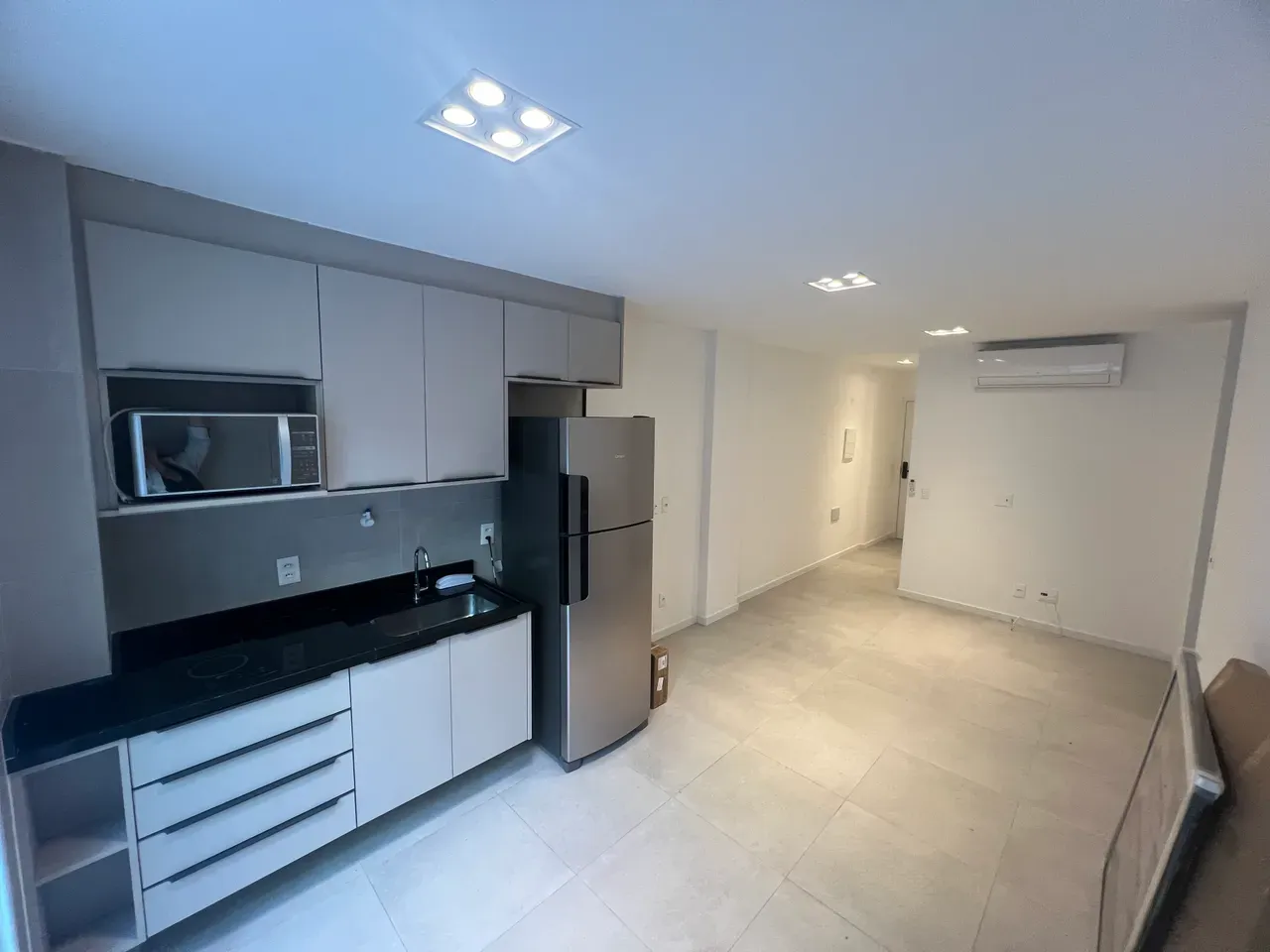 Furnished apartment, 68 m², with a grill on the balcony — photo 2