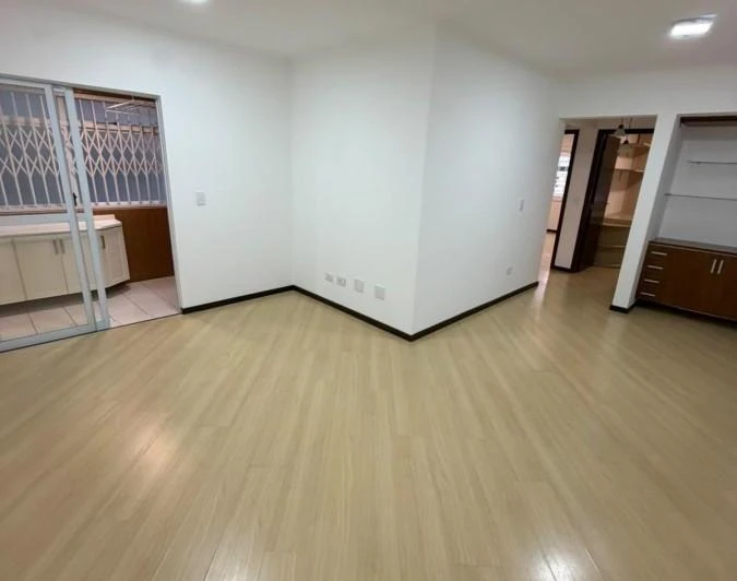Apartamento mobiliado com 3 quartos e cozinha fechada — photo 5