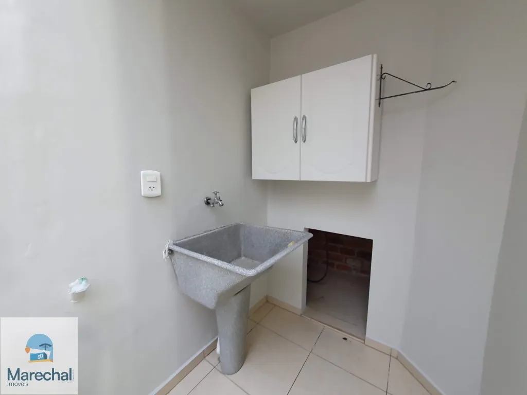 Condo townhouse with 3 bedrooms and a gas open-plan kitchen — photo 18