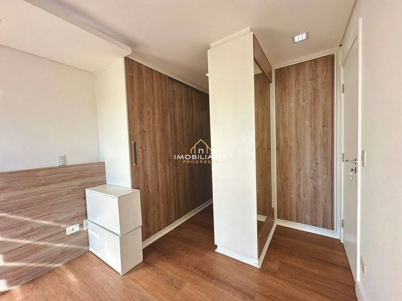 2-bedroom apartment with 3 bathrooms and 99 m² — photo 18