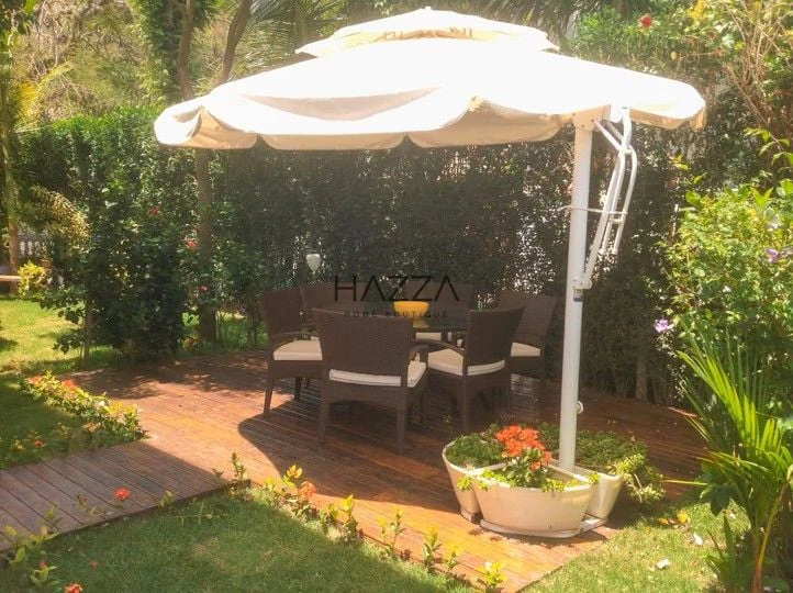 Unfurnished house with 4 bedrooms and 480 m² — photo 17