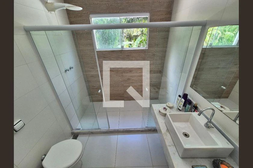Furnished house with 3 en-suite bedrooms and shared BBQ — photo 38