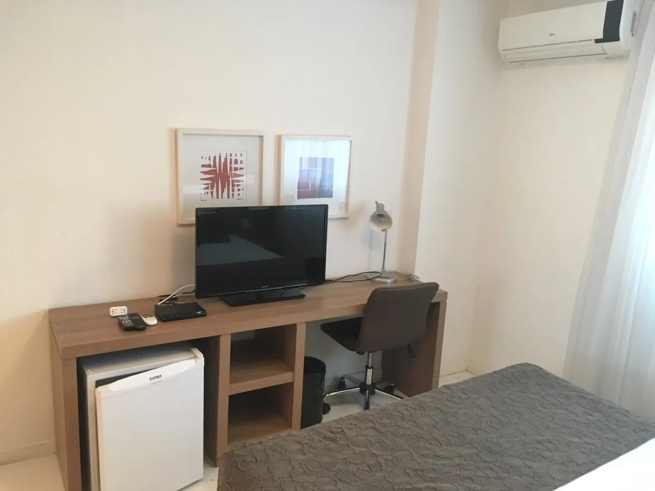 Квартира з 1 спальнею та душовою з склом — photo 3