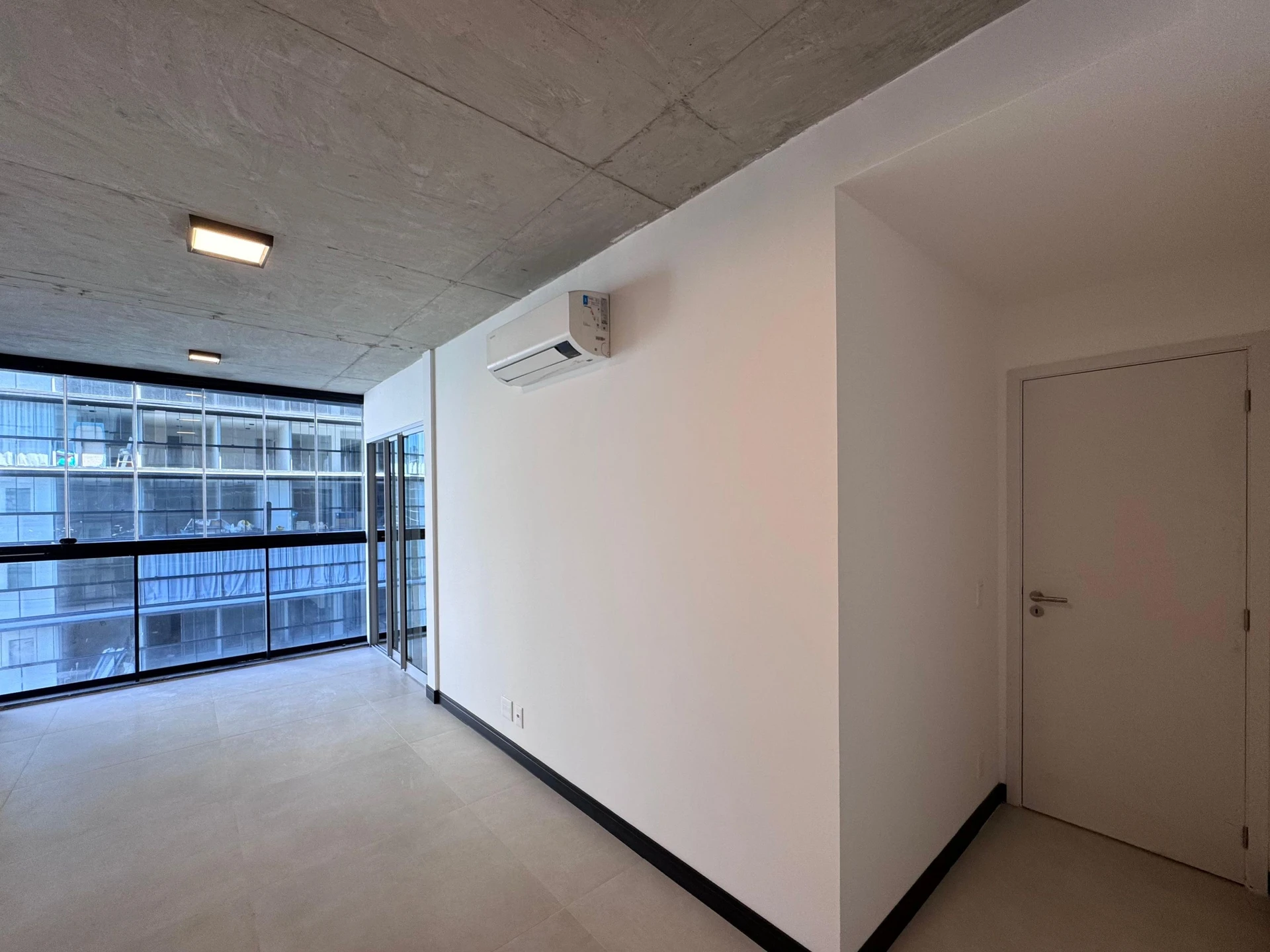 Rental apartment with 3 bedrooms and 2 bathrooms — photo 29