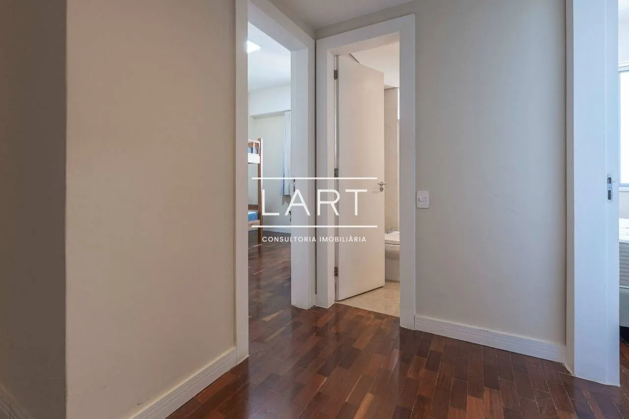 Unfurnished 4-bedroom apartment with 4 bathrooms — photo 18