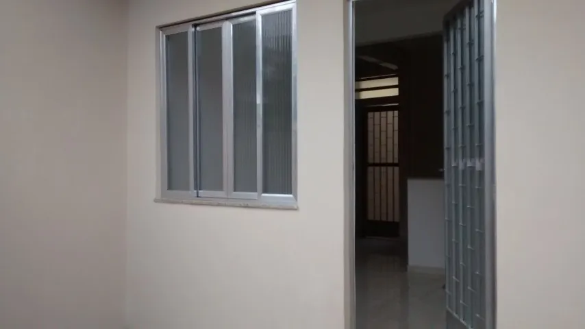 Unfurnished house with 1 bedroom and 1 bathroom — photo 9