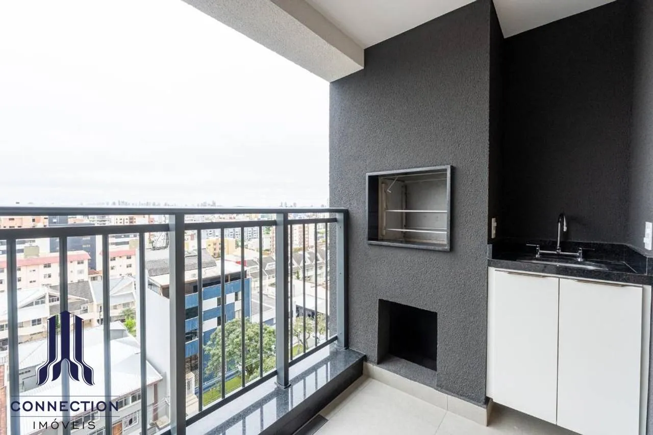 3-bedroom apartment with a grill on the balcony — photo 8