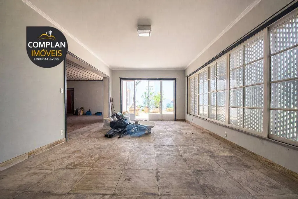 Apartment with 5 bedrooms and floor-to-ceiling views — photo 19