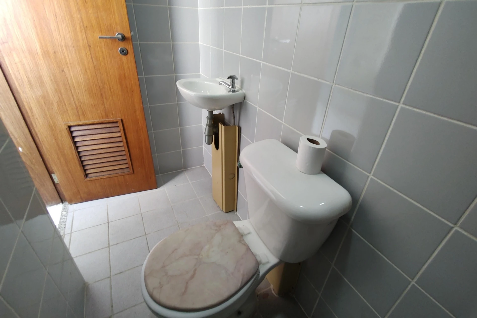99 m² apartment with a water view and a washing machine — photo 84