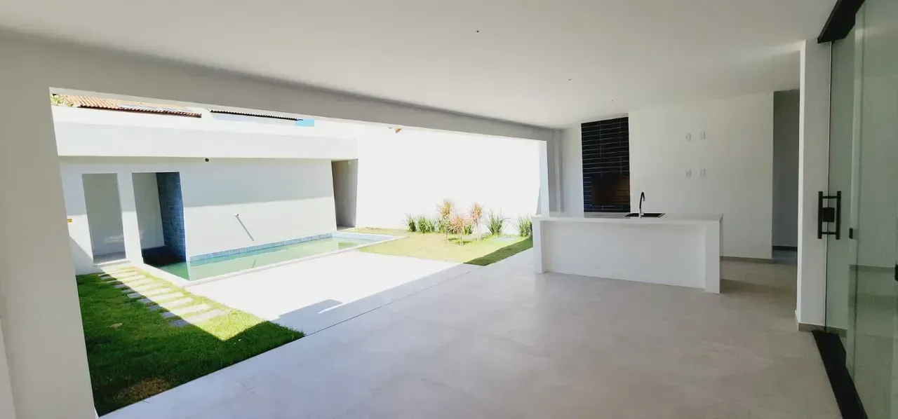 Unfurnished house with an open kitchen and 4 bedrooms — photo 15