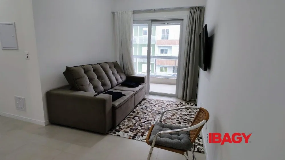 Apartamento amueblado de 2 dormitorios y 2 baños — photo 5