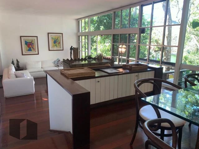 Casa com 4 quartos e varanda, estilo rústico — photo 9