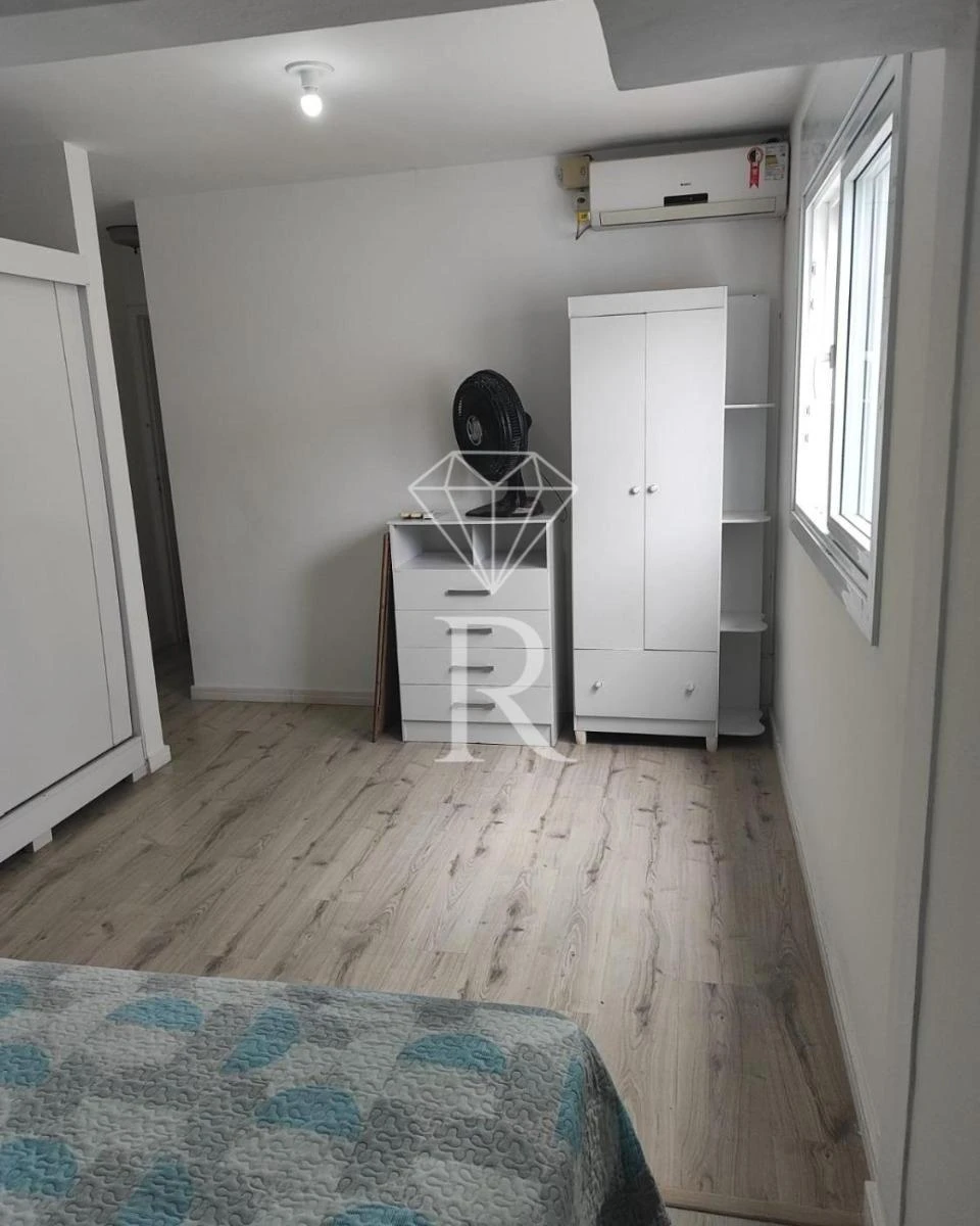 2-bedroom apartment with a washing machine — photo 3