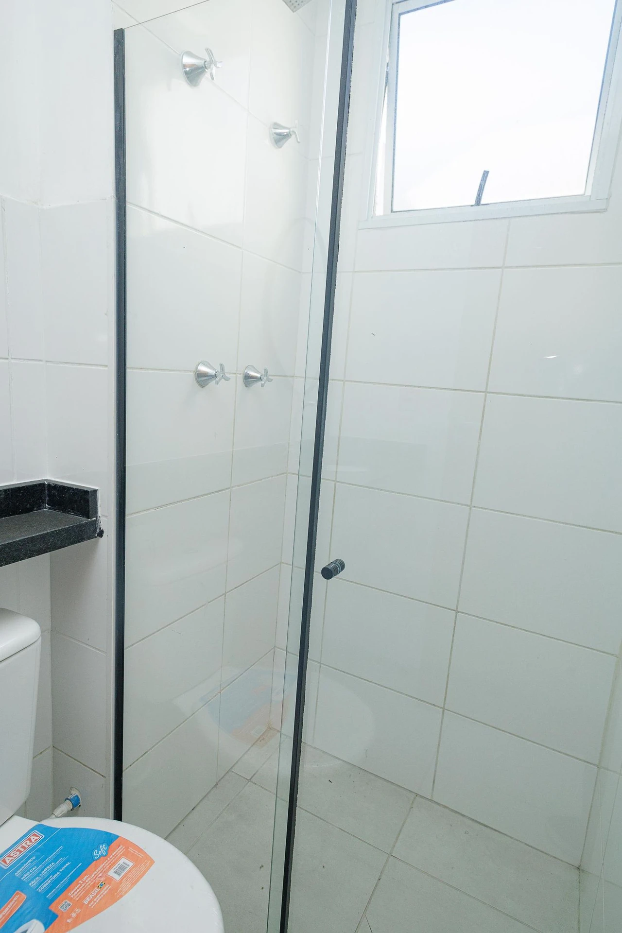 Unfurnished 2-bedroom rental apartment with 1 parking spot — photo 17