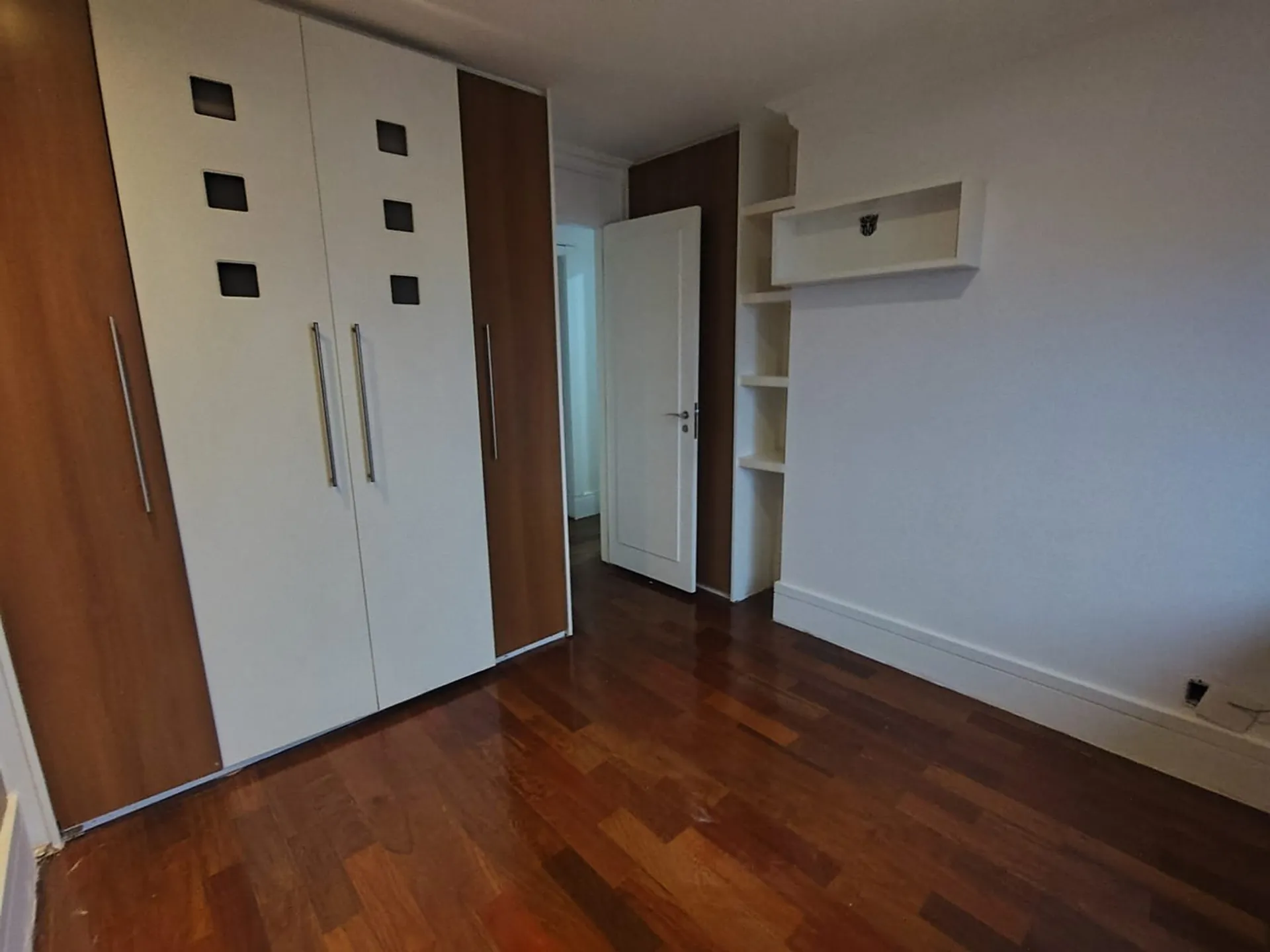 Apartamento de 3 quartos com cozinha separada e 2 vagas — photo 23