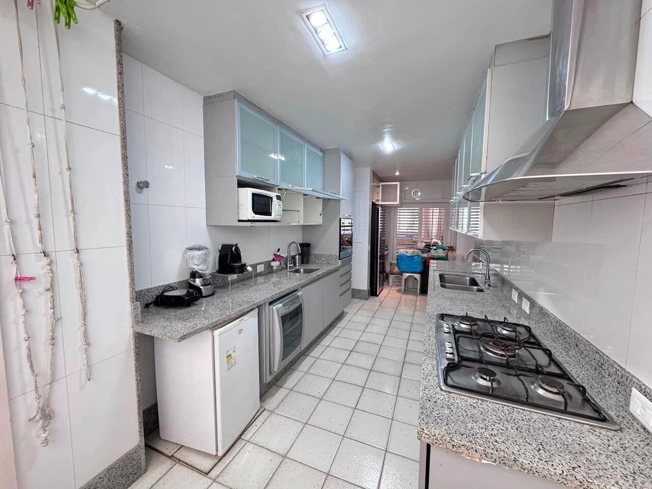 Apartamento amueblado de 4 dormitorios con 3 suites y 200 m² — photo 27