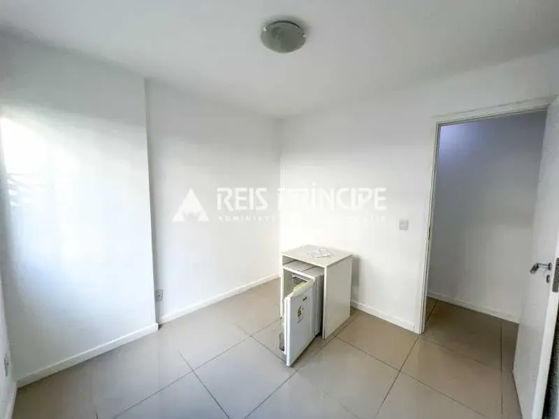 92 m² apartment with 3 bedrooms and a pool in the building — photo 11