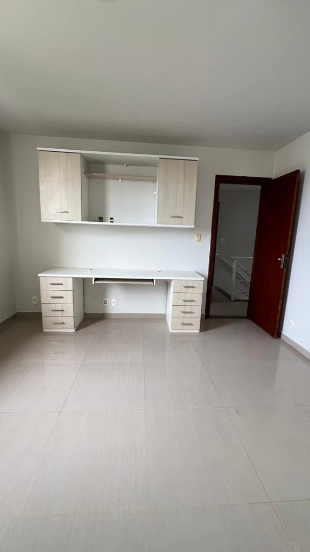 Casa com 6 quartos e jardim privativo com churrasqueira — photo 20