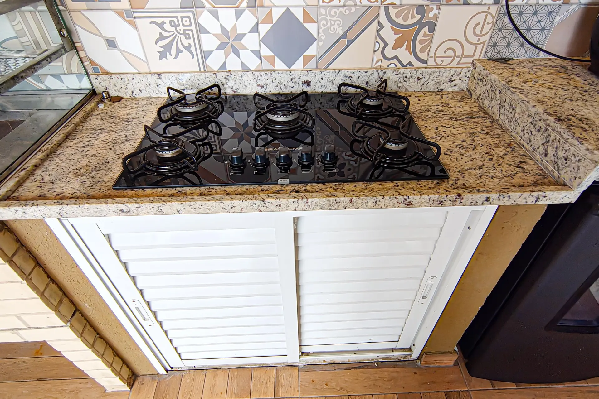 170 m² house with a dishwasher and a bathtub — photo 47