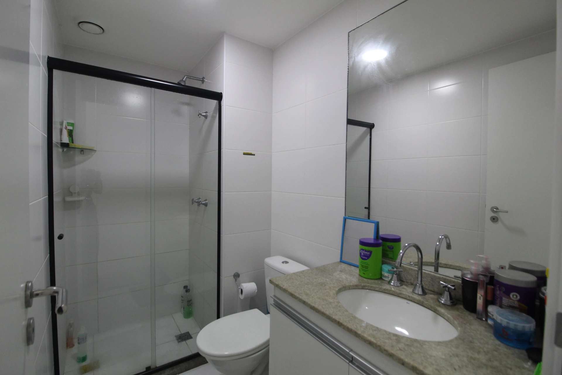 Apartamento mobiliado com 3 quartos, 2 banheiros e varanda — photo 48