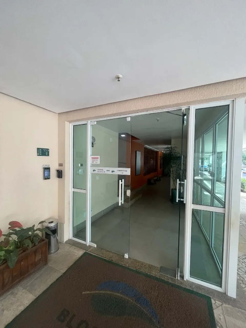 Mountain view in a 2-bedroom apartment, 67 m² — photo 16