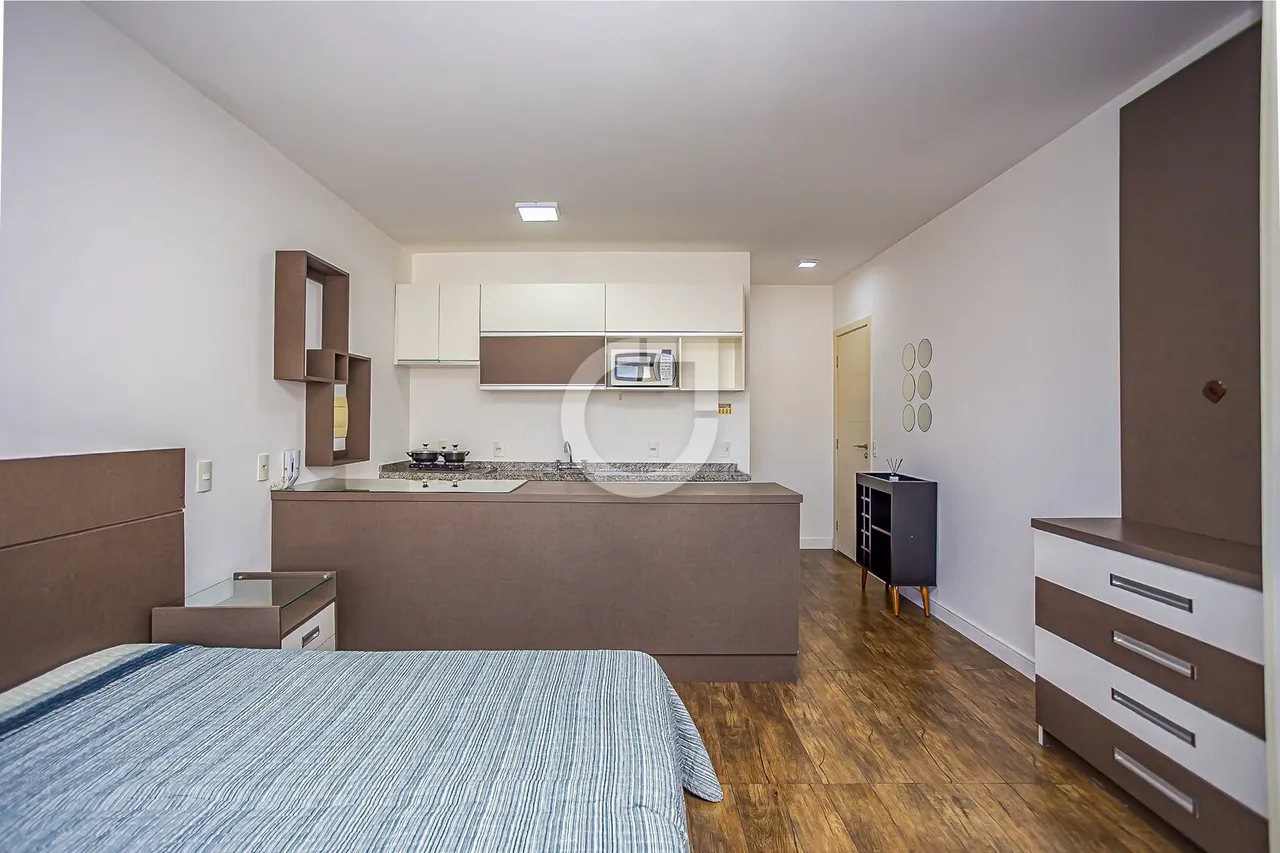 Furnished studio with 1 bedroom and 1 bathroom